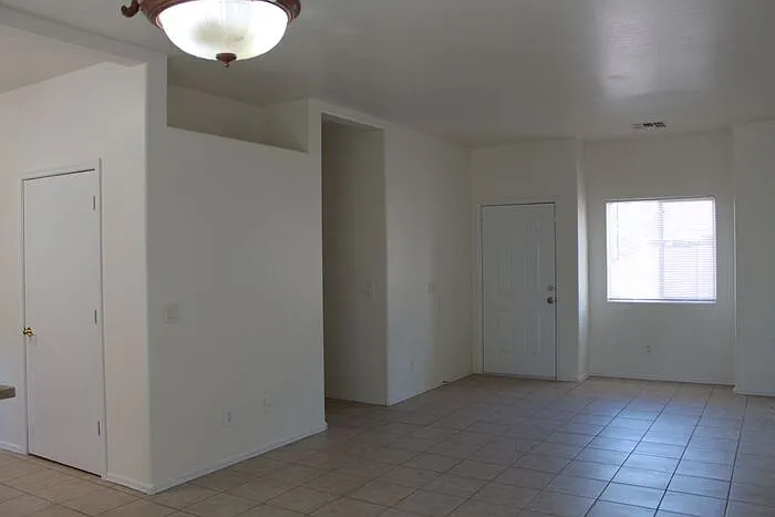 2300 E Magma Rd #121 — Photo 13