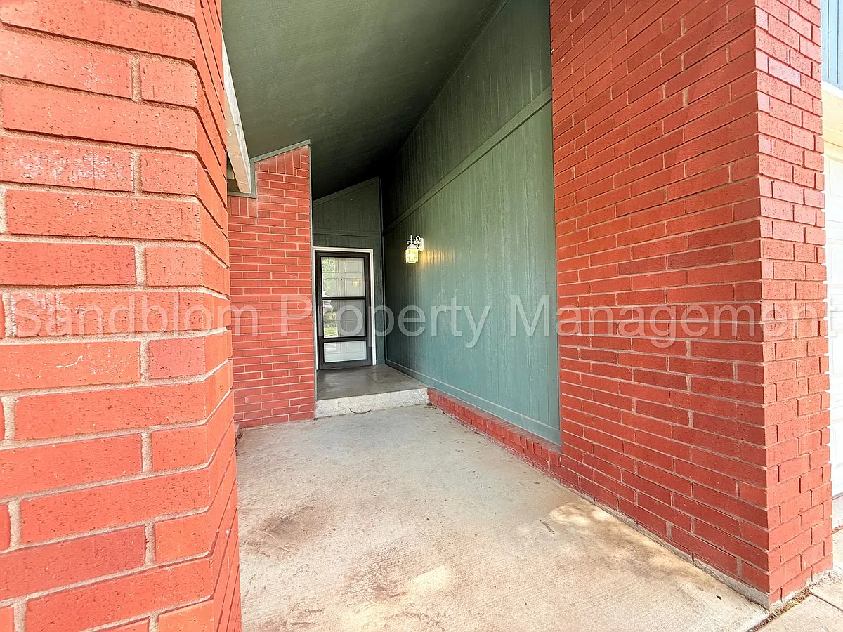 Building Photo - 4408 W Princeton St