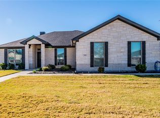 111 Inwood Dr, Gatesville, TX 76528