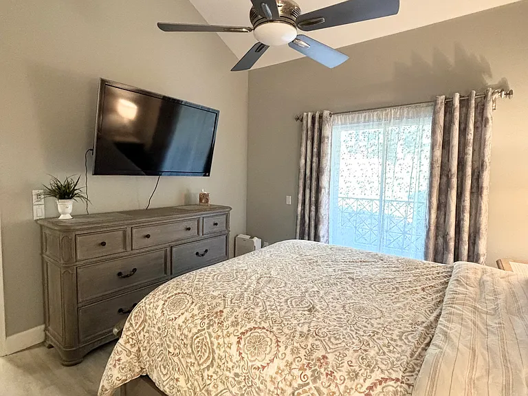 1006 S Dewcrest Dr — Photo 18