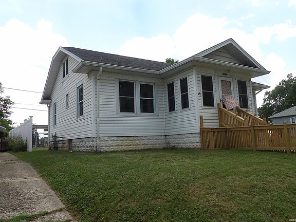 2nd image of 1001 E Walnut St