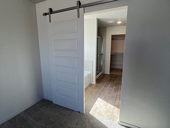 5th image of 2510 W Ray Ave