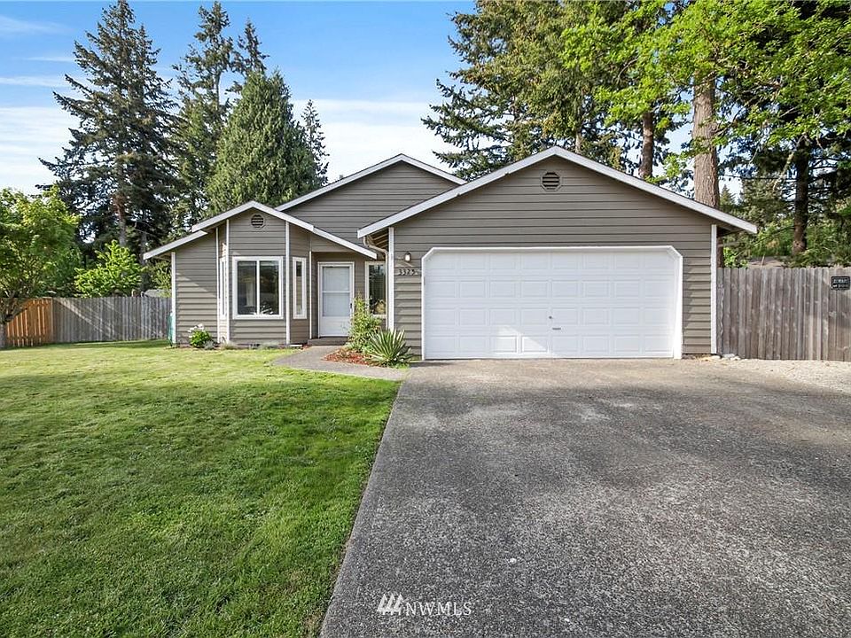1st image of 3325 Stanford Ct SE
