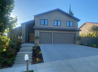 51 N Basswood Ave, Oak Park, CA 91377