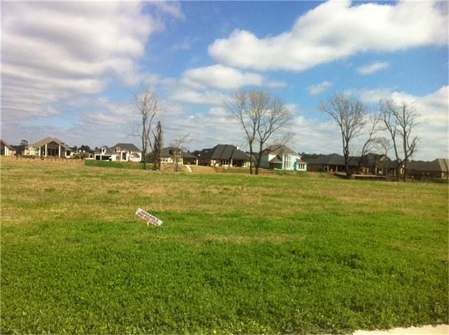 2nd image of 165 Peel Point Dr