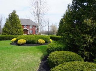 4640 Perry Ct, Lewiston, NY 14092