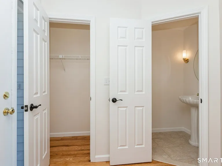 33 Strathmore Ln #33 — Photo 10