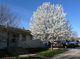 947 Quartz St, Los Alamos, NM 87544