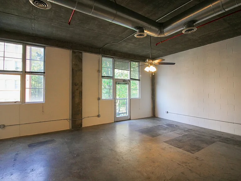 Ice House Lofts — Photo 41