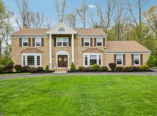 5 Revere Ct, Randolph Twp., NJ 07869