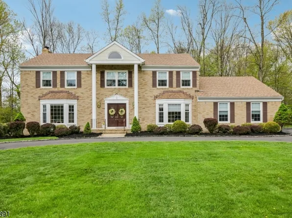 5 Revere Ct, Randolph Twp., NJ 07869