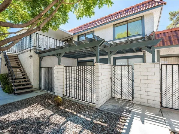 6904 Round Tree Dr Unit C, Las Vegas, NV 89128
