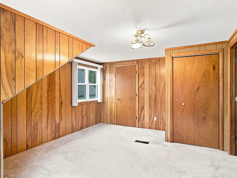2112 Pine St — Photo 16
