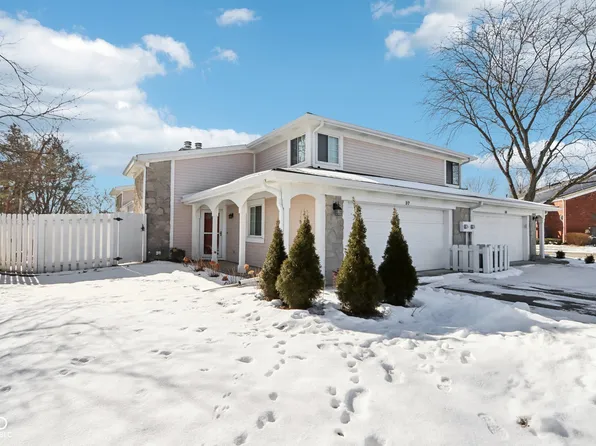 37 Dominion Dr, Zionsville, IN 46077