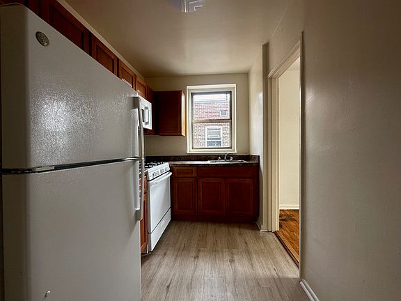 4th image of 65-20 Booth St #4D