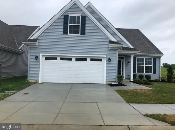 37 Matisse Pl, Dover, DE 19904