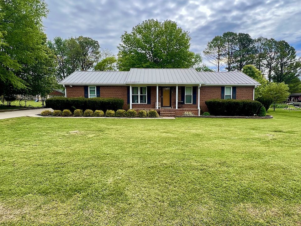 1st image of 520 Sondra Dr
