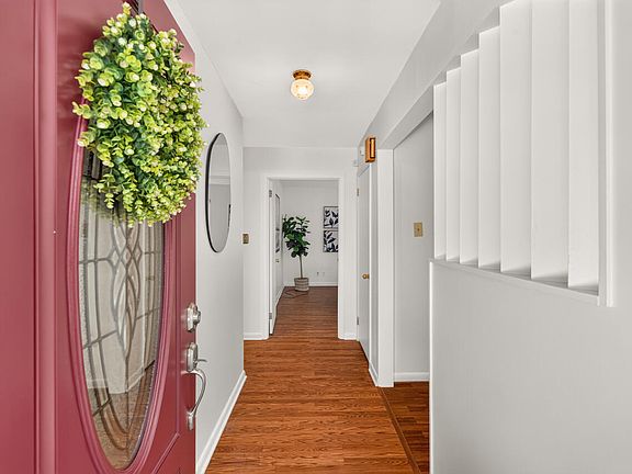 2nd image of 310 E Alton St