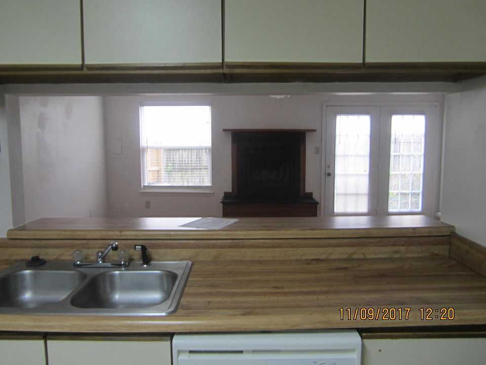1st image of 803 Quesnel Dr
