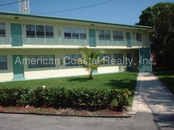 2nd image of 400 SW 7th Ave APT 6