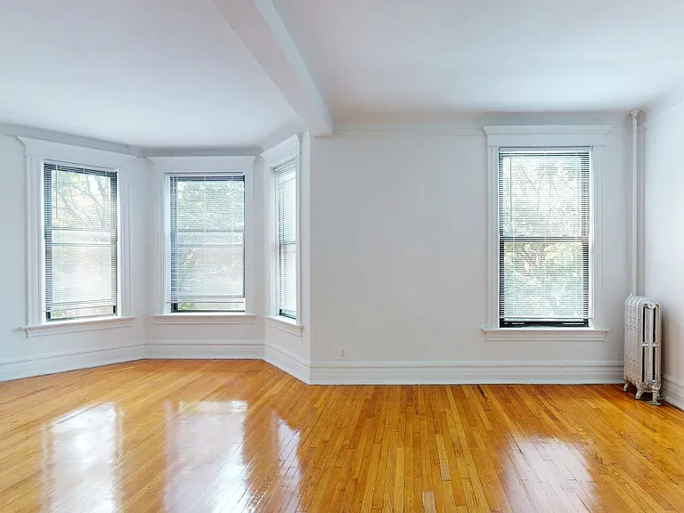 5401-5403 S. Woodlawn Avenue — Photo 51