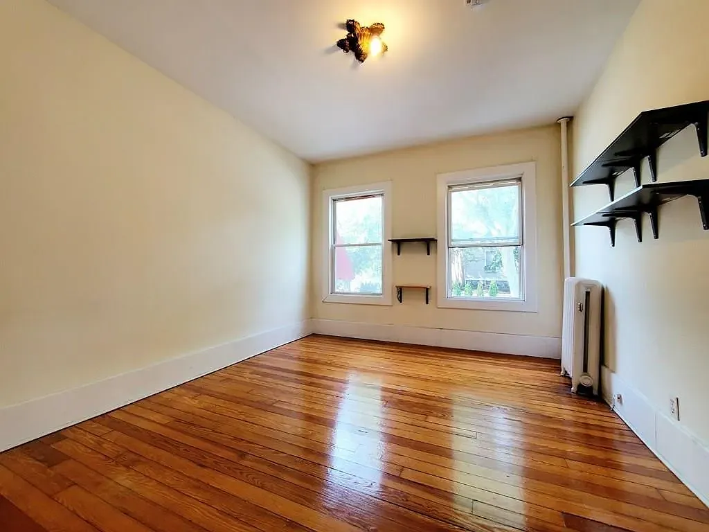 2 bed, 750 sqft, $3,050 — Photo 4