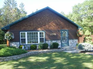 4105 Orchard Rd, Cheboygan, MI 49721