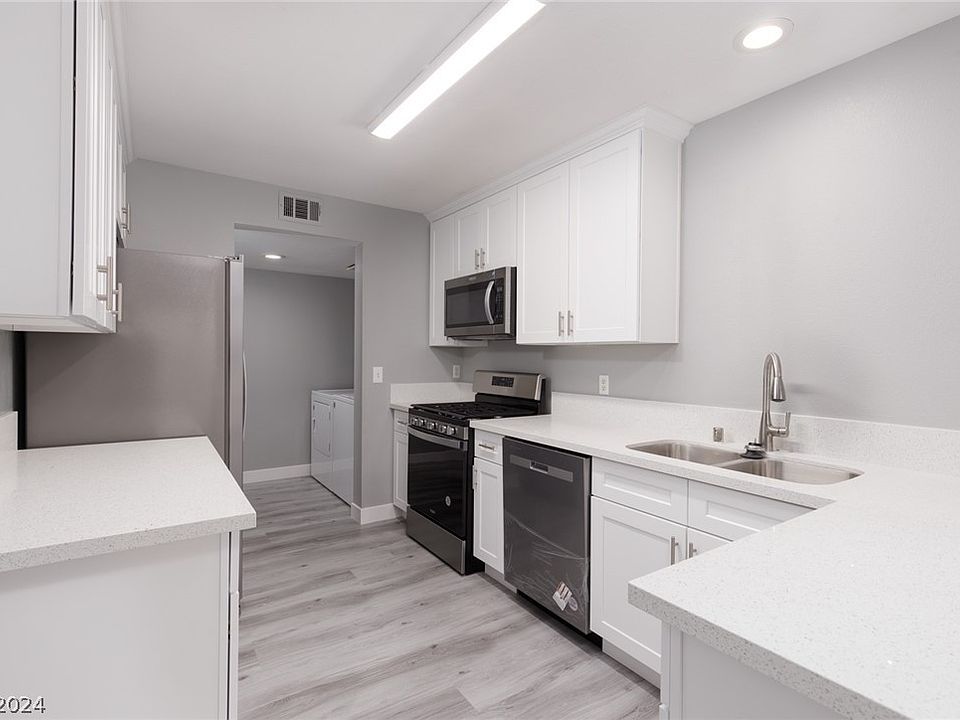 1st image of 8437 Majestic View Ave