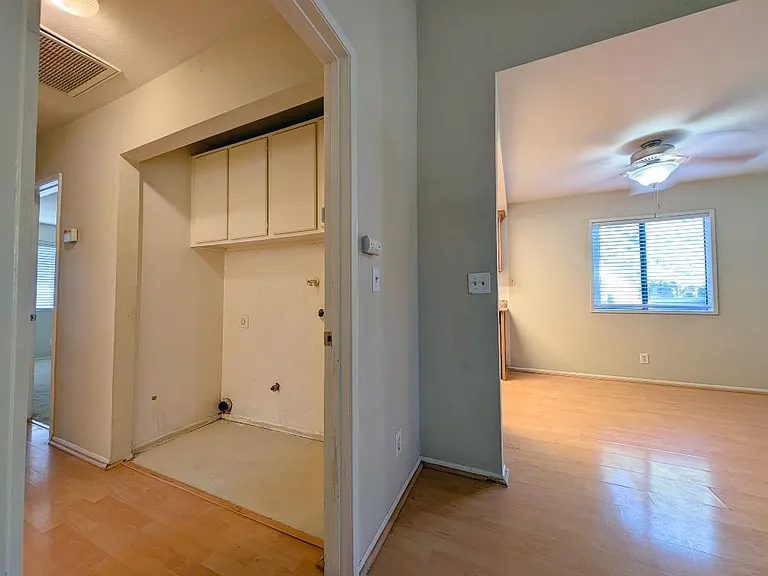 1965 Coulston St #10 — Photo 56