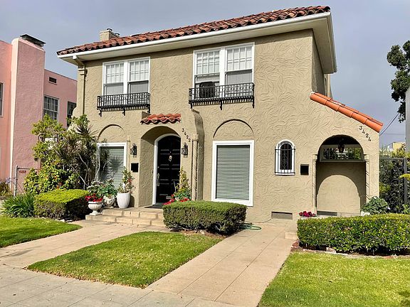 3rd image of 3424 Park Blvd