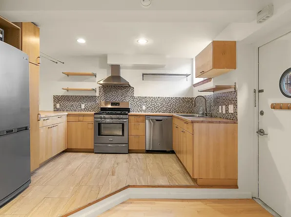 19 Carroll St, Brooklyn, NY 11231