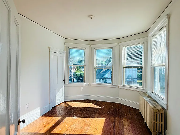 3 S Eckar St — Photo 3