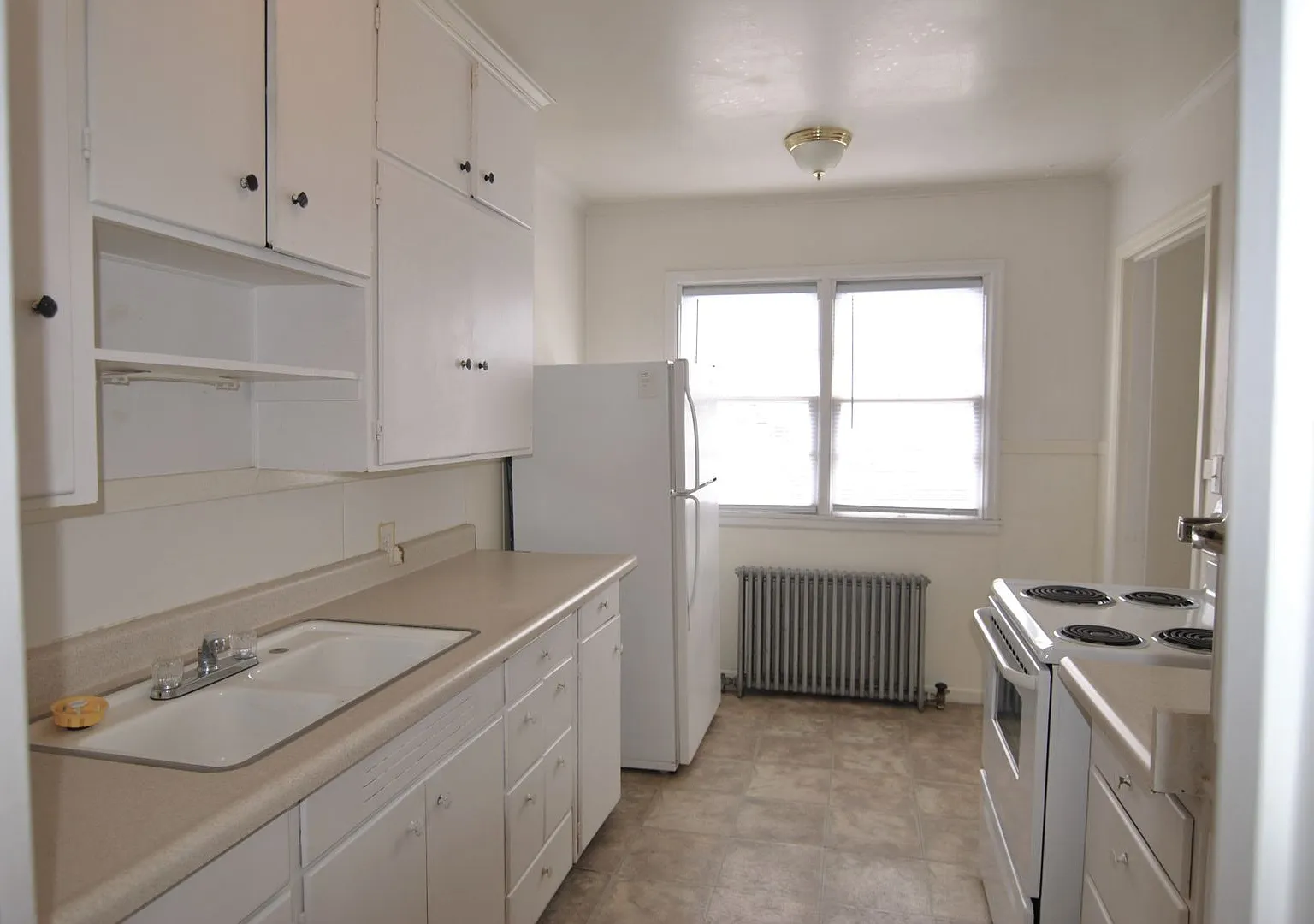 309 Hawthorne St. — Photo 4
