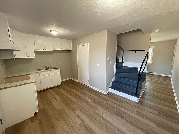 5th image of 405 W Graham St #4