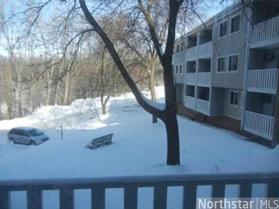 3rd image of 1601 N Innsbruck Dr APT 131