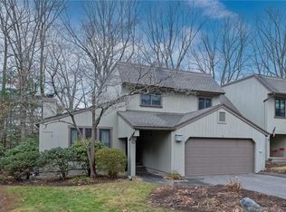 36 Applewood Ln, Avon, CT 06001