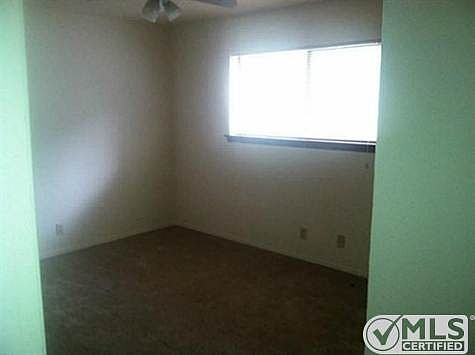 5th image of 343 Rockland Dr