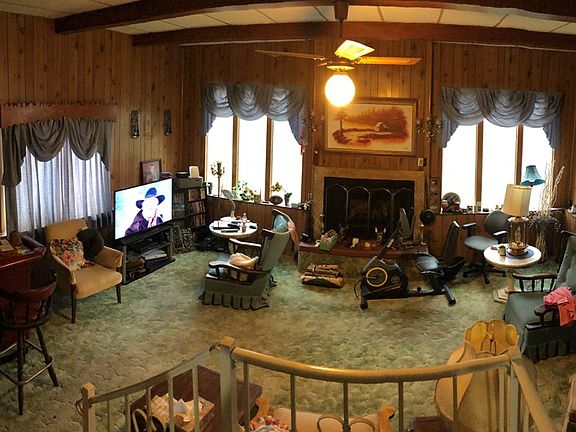 5th image of 26 Orchard Dr