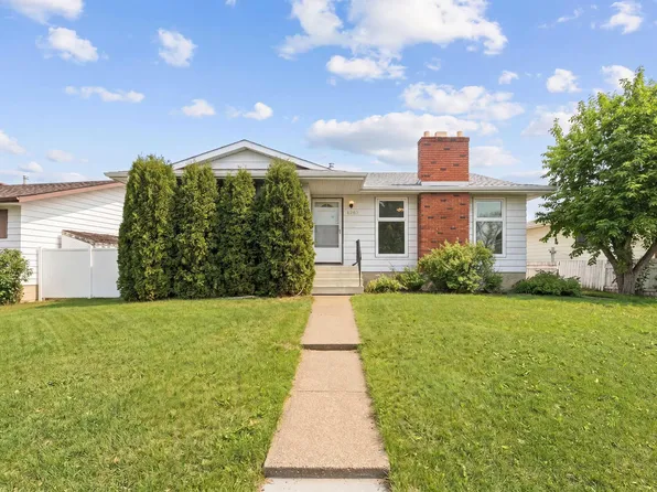 1707 65th St NW, Edmonton, AB T6L 1N1