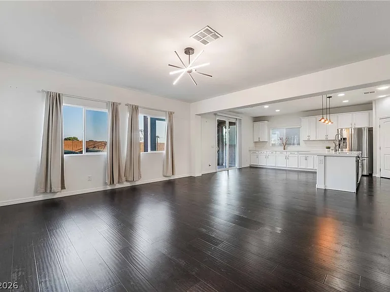 6462 Estrella Hills Ave — Photo 3