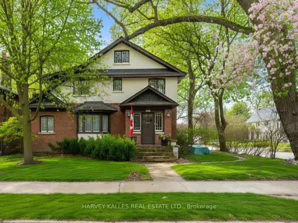 1350 Mount Pleasant Rd, Toronto, ON M4N 2T3