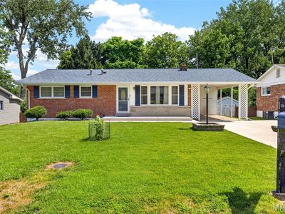 10813 Waycroff Dr, Saint Louis, MO, 63114