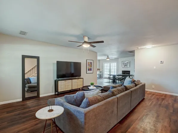 5912 E 45th St, Tulsa, OK 74135