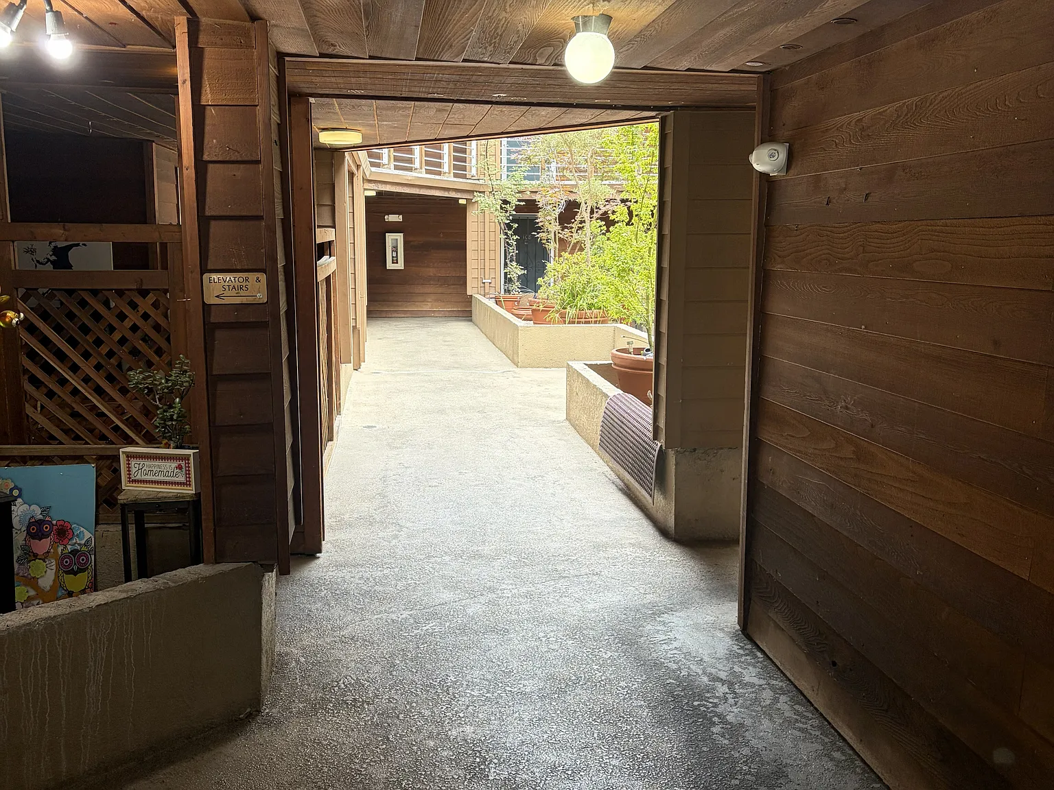 2 bed, 799 sqft, $2,700 — Photo 1