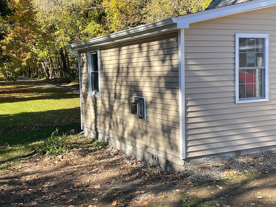 1st image of 455 Maple Ave