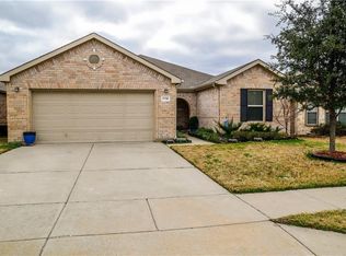 5716 Sapphire Pool Trl, Fort Worth, TX 76244