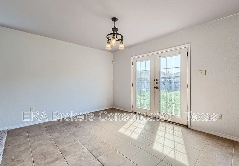 10202 Maple Rnch — Photo 8
