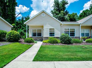 101 E Rhode Island Ave, Southern Pines, NC 28387