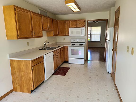 4th image of 2125 Fincastle Way #A