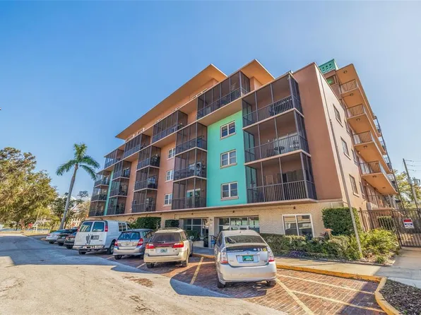 750 Burlington Ave N APT 2H, Saint Petersburg, FL 33701